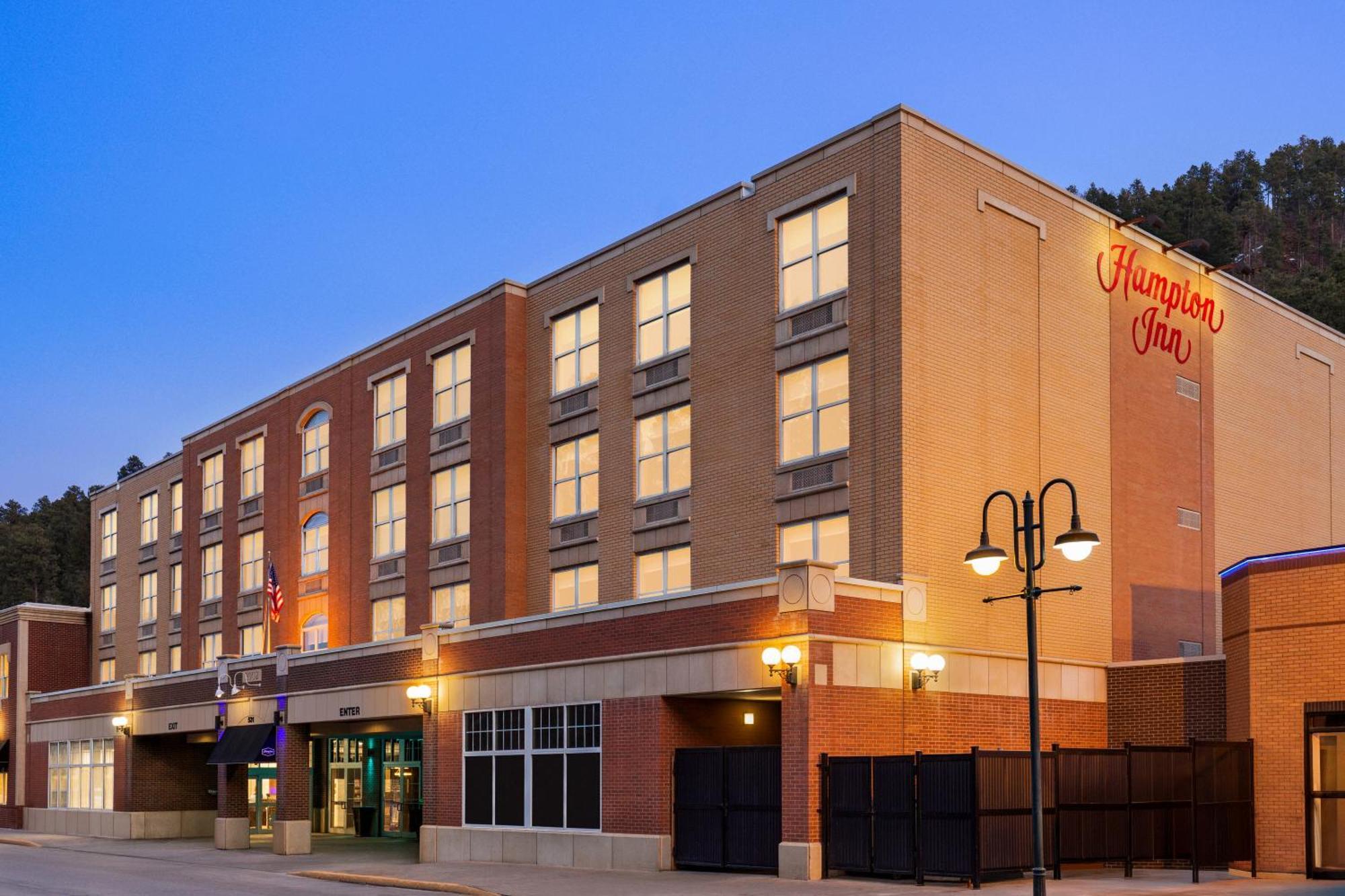 Hampton Inn At Tin Lizzie Gaming Resort Deadwood Exterior photo
